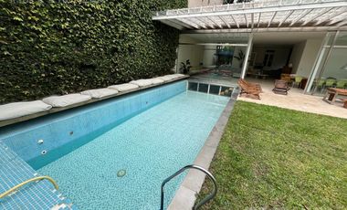 Casa en venta con jardin y pileta 7 ambientes en la mejor zona de Olivos