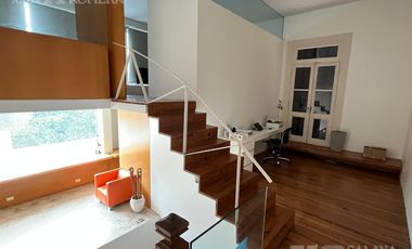 Casa en venta con jardin y pileta 7 ambientes en la mejor zona de Olivos