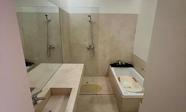 Casa en venta con jardin y pileta 7 ambientes en la mejor zona de Olivos