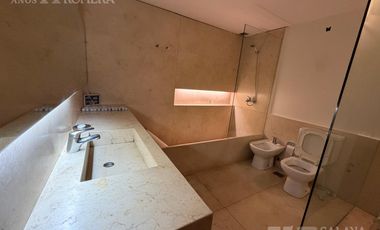 Casa en venta con jardin y pileta 7 ambientes en la mejor zona de Olivos