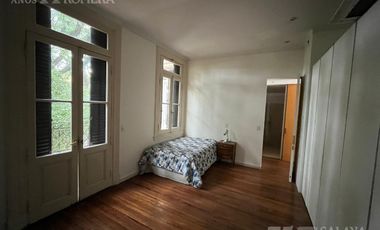 Casa en venta con jardin y pileta 7 ambientes en la mejor zona de Olivos