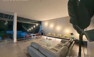 Casa en venta con jardin y pileta 7 ambientes en la mejor zona de Olivos