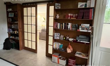 Casa en venta con jardin y pileta 7 ambientes en la mejor zona de Olivos