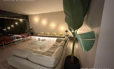Casa en venta con jardin y pileta 7 ambientes en la mejor zona de Olivos