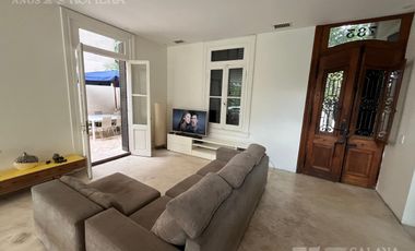 Casa en venta con jardin y pileta 7 ambientes en la mejor zona de Olivos