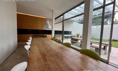 Casa en venta con jardin y pileta 7 ambientes en la mejor zona de Olivos