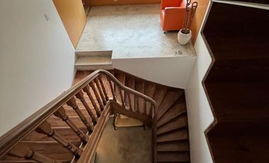 Casa en venta con jardin y pileta 7 ambientes en la mejor zona de Olivos