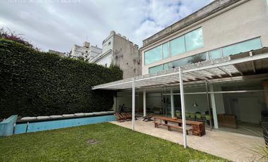 Casa en venta con jardin y pileta 7 ambientes en la mejor zona de Olivos