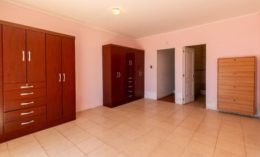 Casa en venta 4 Dormitorios 2 Baños Fuerte Aguayo Concón