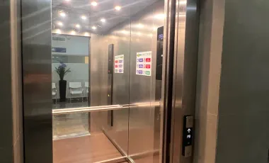 Edificio Comercial en Venta de Consultorios Médicos en Colonia Obispado, Monterrey