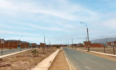 Terreno de 112 m2 en venta, a la espalda de la Panamericana Norte