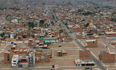 Terreno de 112 m2 en venta, a la espalda de la Panamericana Norte