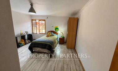Acogedora Casa en parcela de 5.450 m², quincho y piscina – Calera de Tango