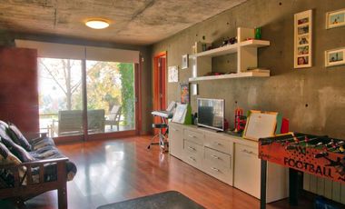 MARAVILLOSA CASA DE ARQUITECTO EN CONDOMINIO PRIVADO