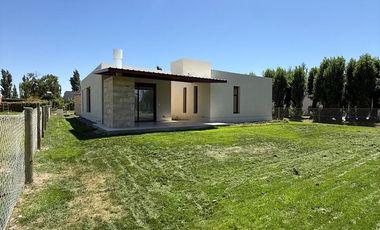 Casa a Estrenar en Una Sola Planta en Sauces del Limay