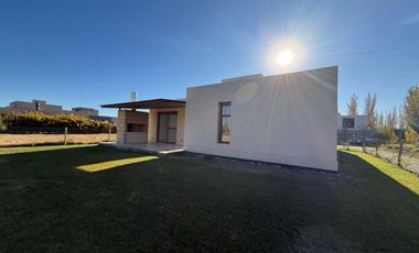 Casa a Estrenar en Una Sola Planta en Sauces del Limay