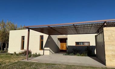 Casa a Estrenar en Una Sola Planta en Sauces del Limay