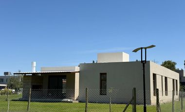 Casa a Estrenar en Una Sola Planta en Sauces del Limay