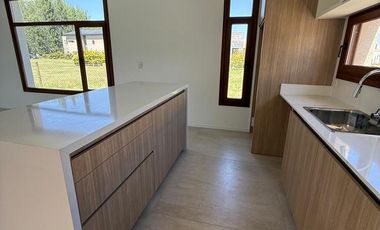 Casa a Estrenar en Una Sola Planta en Sauces del Limay