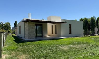 Casa a Estrenar en Una Sola Planta en Sauces del Limay