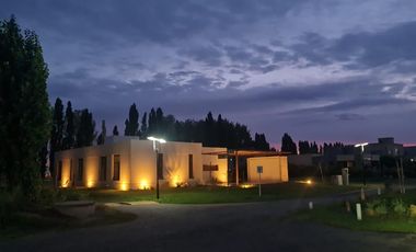 Casa a Estrenar en Una Sola Planta en Sauces del Limay