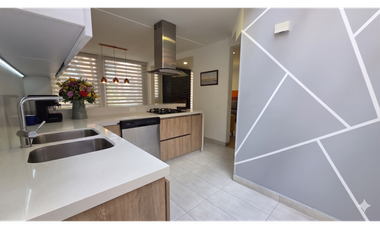ARRIENDO CASA EN CONJUNTO CERRADO EN BELMIRA (RTM)