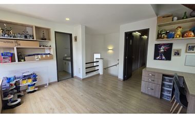 ARRIENDO CASA EN CONJUNTO CERRADO EN BELMIRA (RTM)