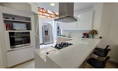 ARRIENDO CASA EN CONJUNTO CERRADO EN BELMIRA (RTM)