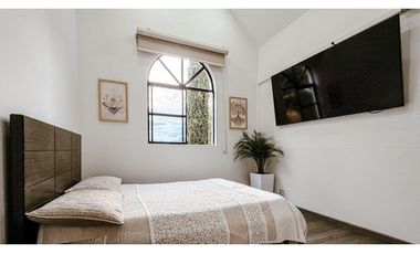 Casa para la renta amoblada en El Poblado, sector Los Balsos