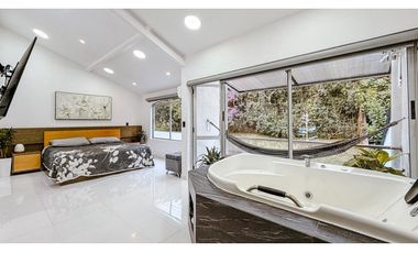 Casa para la renta amoblada en El Poblado, sector Los Balsos