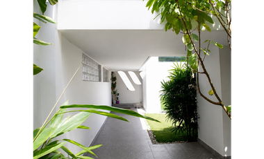 CASA EN VENTA CON PISCINA | BETANIA