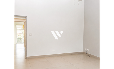 CASA EN VENTA CON PISCINA | BETANIA