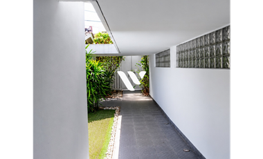 CASA EN VENTA CON PISCINA | BETANIA