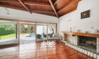 EXCELENTE CASA EN VENTA VISTA A PARQUE EN CONDOMINIO BRITANICO, TOMASAL, SURCO