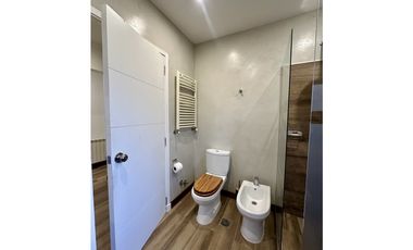 SENDEROS III  COSTA ESMERALDA -MODERNA Y FUNCIONAL CASA CON PILETA