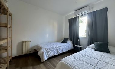 SENDEROS III  COSTA ESMERALDA -MODERNA Y FUNCIONAL CASA CON PILETA