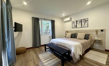 SENDEROS III  COSTA ESMERALDA -MODERNA Y FUNCIONAL CASA CON PILETA