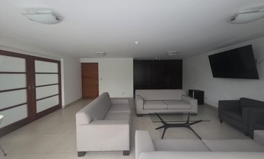Departamento en venta de ocasión ideal para inversión en Barranco