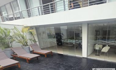 Departamento en venta de ocasión ideal para inversión en Barranco