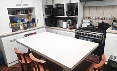 EXCELENTE PRECIO!! 3d 2b 245m2/Marathon/ Pedro de Valdivia - Casa - Venta
