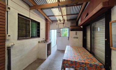 VENTA CASA 4 AMB. CON PARRILLA PATIO GARAGE Y DEPTO 3 AMB CON TERRAZA BALCÓN - APTA CRÉDITO - MORENO