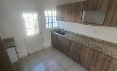 CASA EN VENTA EN FRACCIONAMIENTO AREZZO, TORREON, COAHUILA