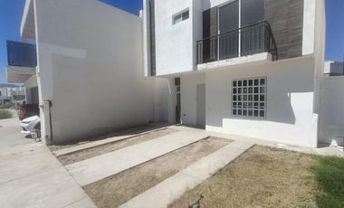 CASA EN VENTA EN FRACCIONAMIENTO AREZZO, TORREON, COAHUILA