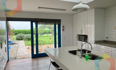 LINDA CASA DE CAMPO AMOBLADA Y EQUIPADA CON TERRAZA, PARRILLA Y PISCINA - QUILMANA