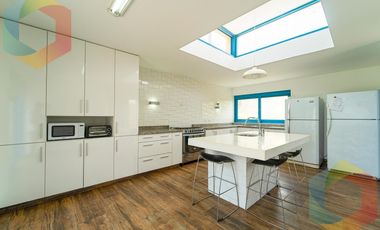 LINDA CASA DE CAMPO AMOBLADA Y EQUIPADA CON TERRAZA, PARRILLA Y PISCINA - QUILMANA