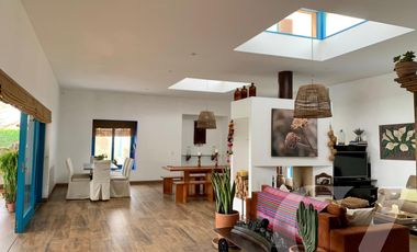 LINDA CASA DE CAMPO AMOBLADA Y EQUIPADA CON TERRAZA, PARRILLA Y PISCINA - QUILMANA