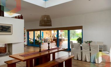 LINDA CASA DE CAMPO AMOBLADA Y EQUIPADA CON TERRAZA, PARRILLA Y PISCINA - QUILMANA