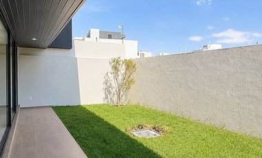 Casa en Valle Imperial coto Griego 14