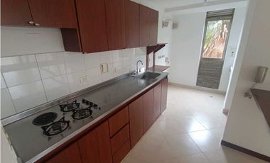 Alquiler APTO-PATIOBONITO-POBLADO