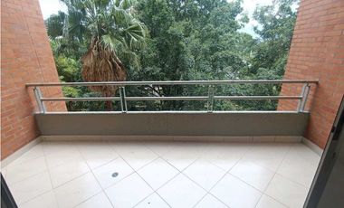 Alquiler APTO-PATIOBONITO-POBLADO